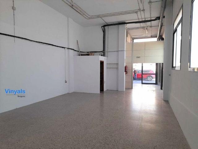 Nave industrial en alquiler en Mataró, de 149 m² 2 habitaciones por 1.100