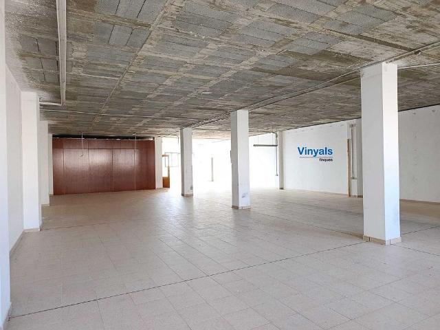 Nave industrial en alquiler en Mataró, de 299 m² por 1.200
