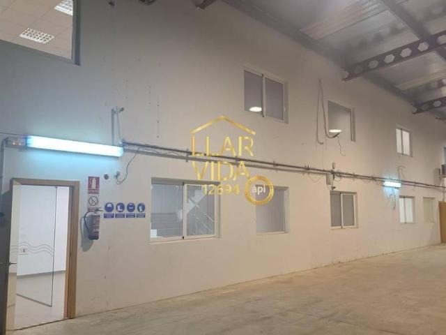 Nave industrial en Alquiler en Magraners