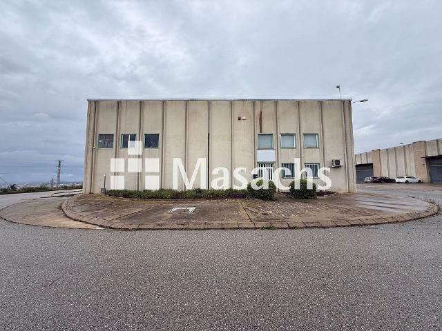 Nave industrial en alquiler en Manresa, de 2.404 m² por 7.500