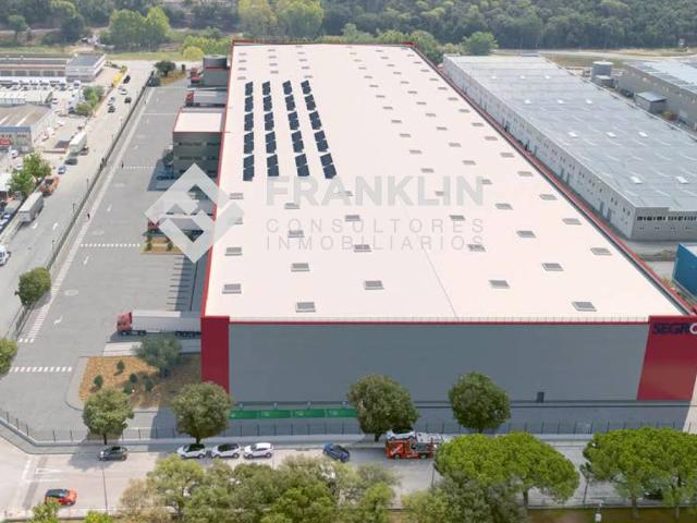 Nave industrial en Alquiler en Martorelles