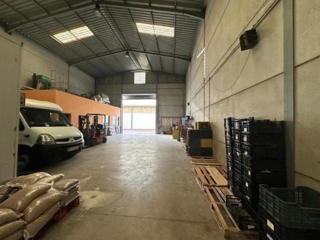 Nave industrial en alquiler en Mérida, Prado