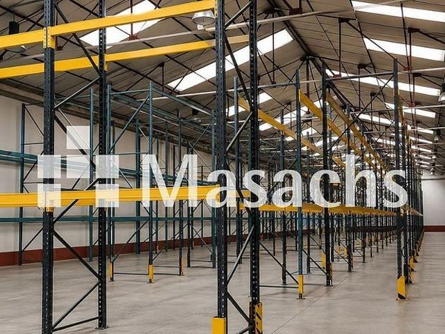 Nave industrial en alquiler en Sabadell, de 2.120 m² por 10.000