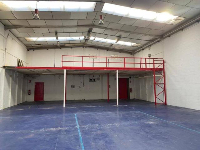 Nave industrial en Alquiler en Sant Fost de Campsentelles