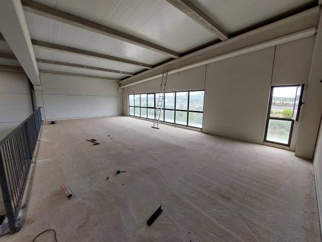 Nave industrial en Alquiler en Santa Oliva