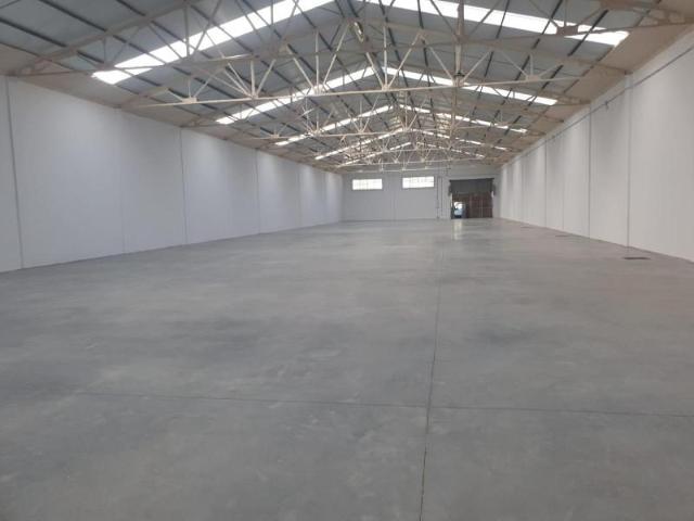 Nave industrial en alquiler en Sevilla, Sevilla Este