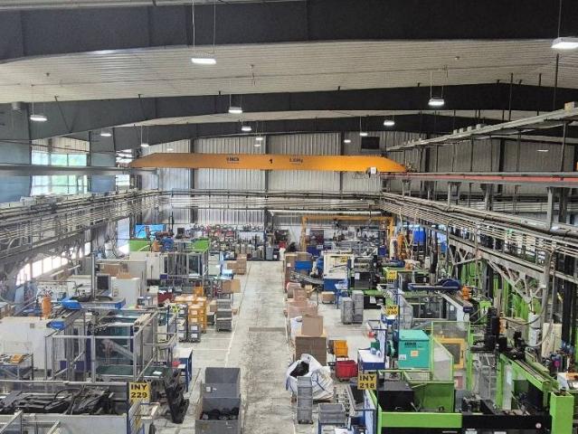 Nave industrial en Alquiler en Serraparera
