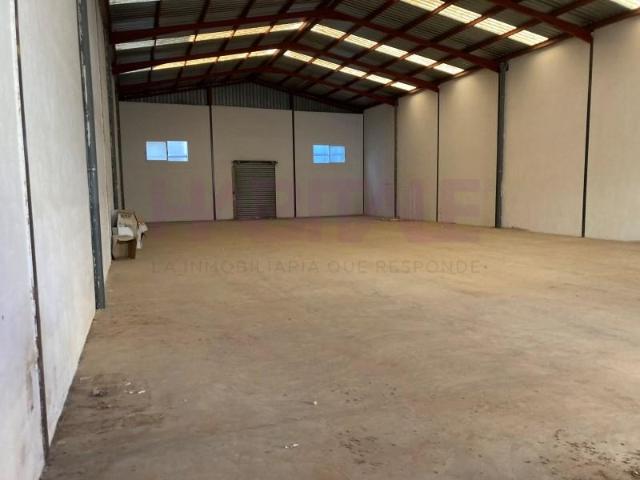 Nave industrial en alquiler en Silla