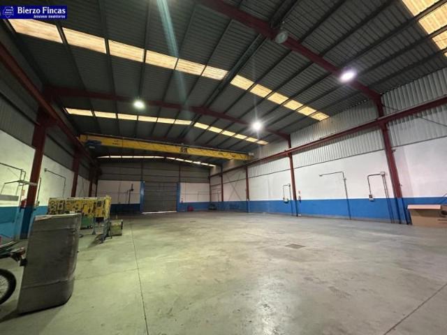 Nave industrial en alquiler en Ponferrada, Cuatrovientos