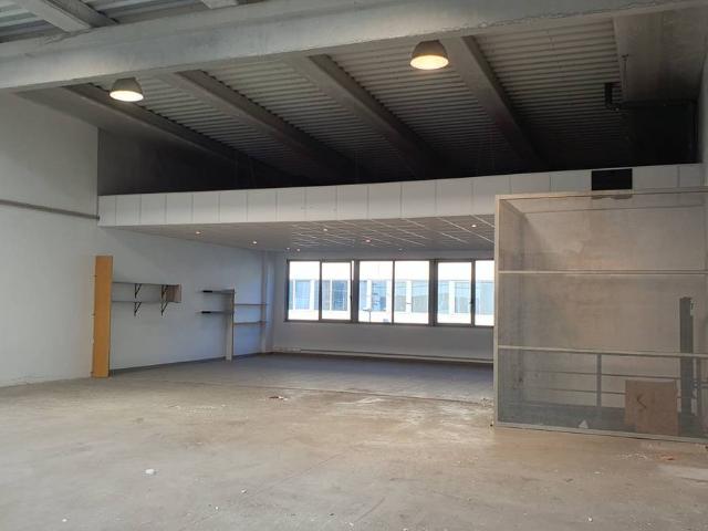 Nave industrial en Alquiler en Port