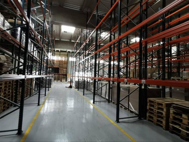 Nave industrial en Alquiler en Parets del Vallès