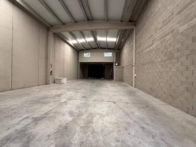 Nave industrial en Alquiler en Torreforta