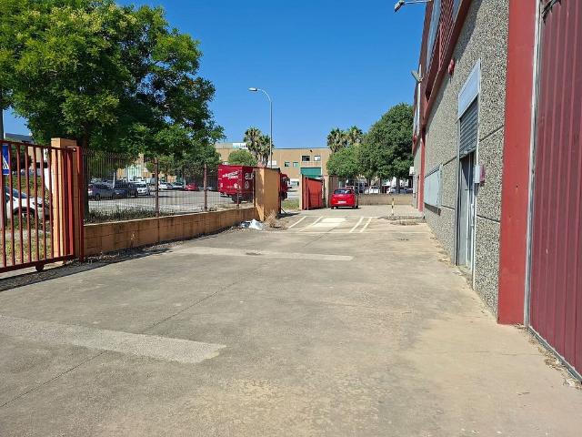 Nave industrial en alquiler en Tarragona, de 590 m² 2 habitaciones por 1.800