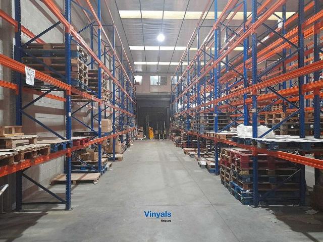 Nave industrial en alquiler en Teià, de 569 m² por 2.750