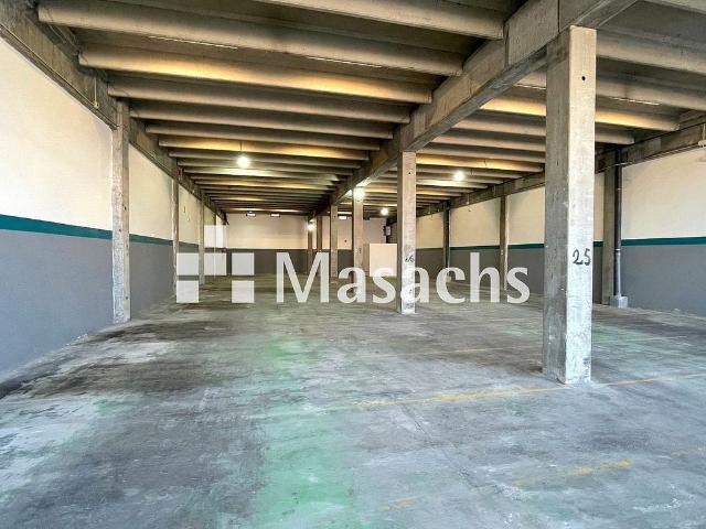 Nave industrial en alquiler en Terrassa, de 500 m² por 1.850