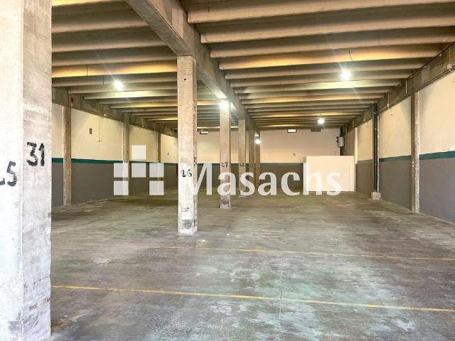 Nave industrial en alquiler en Terrassa, de 560 m² por 1.950