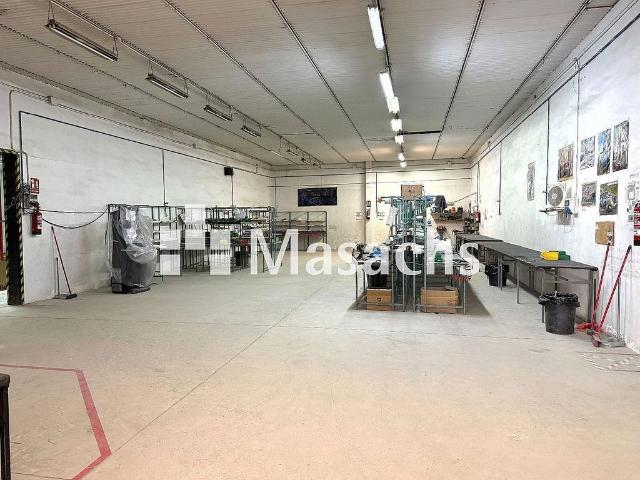 Nave industrial en alquiler en Terrassa, de 945 m² por 3.000