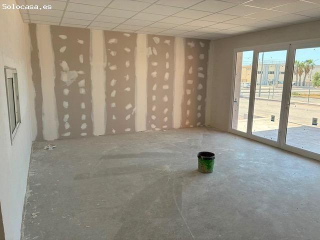 ? Nave industrial en alquiler en Valls con posibilidad de opción de compra