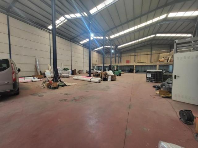 Nave industrial en alquiler en Viator, Viator Poligono Industrial la Juaida