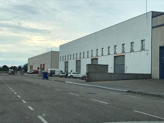 Nave industrial en alquiler en Vilamalla, de 780 m² 1 habitación por 3.400