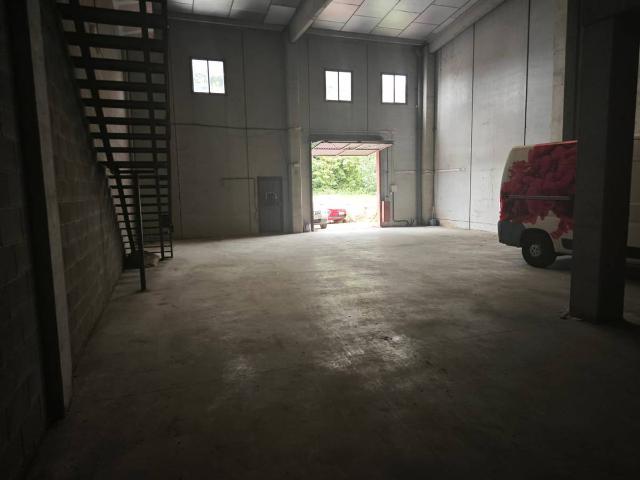 Nave industrial en Alquiler en Vilablareix