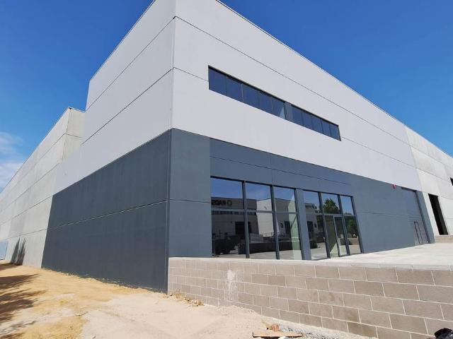 Nave industrial en Alquiler en Vilablareix