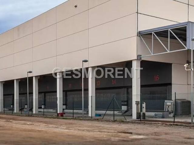 Nave industrial en Alquiler en Zona Franca Port