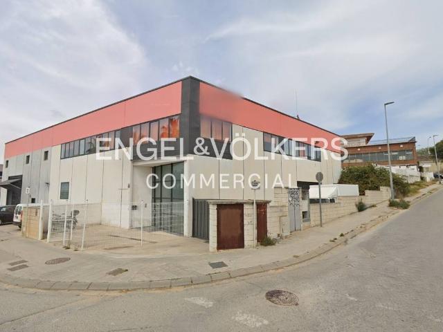 Nave industrial en Alquiler en Zona Industrial i Agrícola