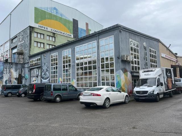 Nave industrial en Ba La Central, Camargo Cantabria