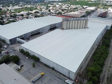 Nave Industrial en Hacienda San Miguel
