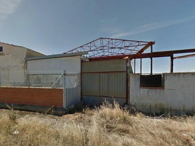 NAVE INDUSTRIAL EN IZAGRE. INMUEBLE EN RENTABILIDAD