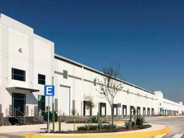 Nave Industrial en Los Reyes Acaquilpan Centro