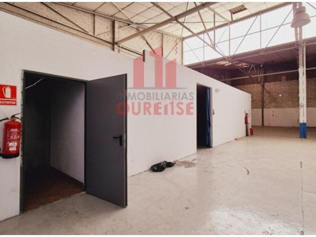 NAVE INDUSTRIAL EN LA ZONA DEL VEITIUNO