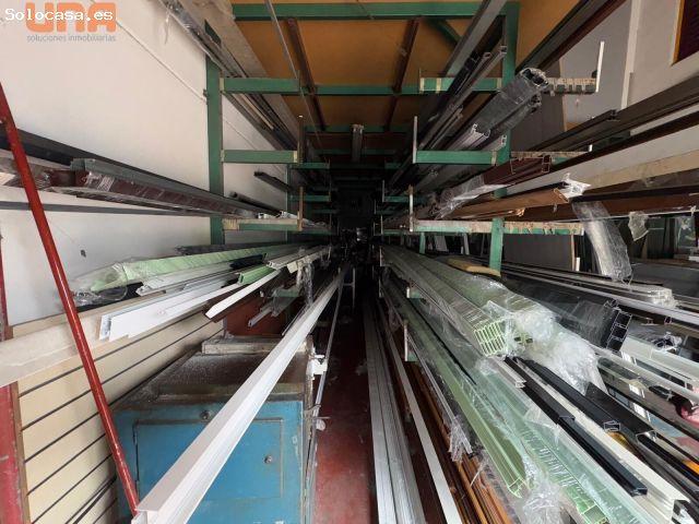 Nave Industrial en Polígono de las Quemadas en Venta. Excelente Ubicación