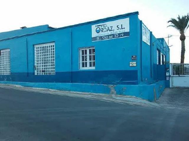 Nave industrial en Paraje de Huechar