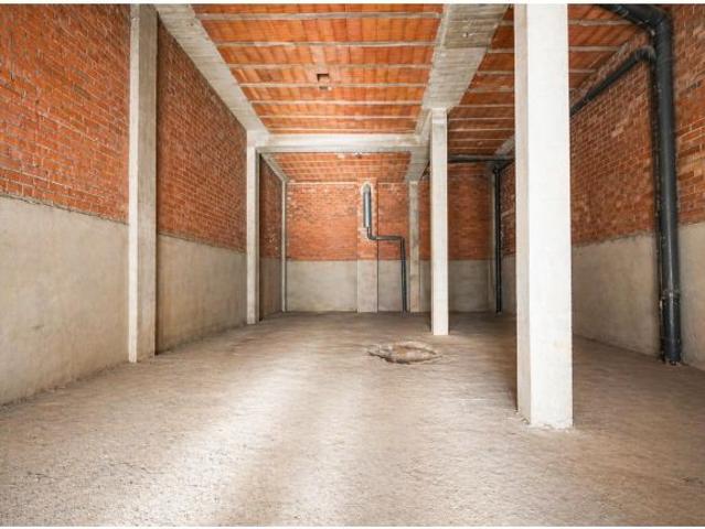 Nave industrial en Reus con excelente ubicación y accesos