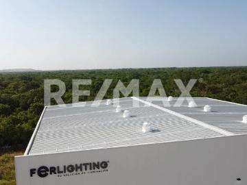 Nave industrial en renta $99 x m2 en parque industrial Castelli en Mérida Yucatá