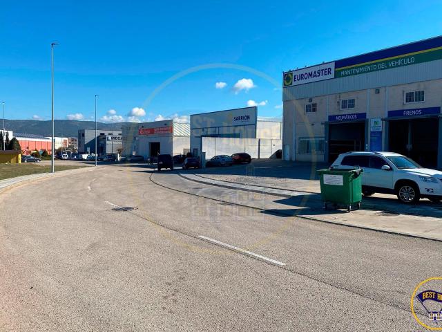 NAVE INDUSTRIAL EN VENTA EN EL SEPES