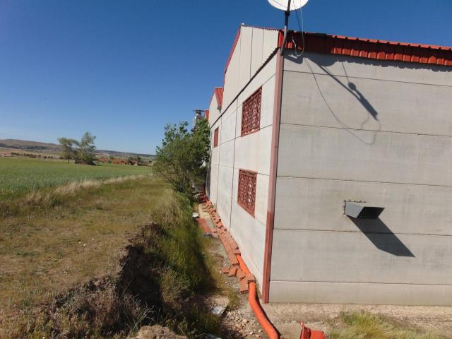 Nave Industrial en venta con 1560 m2, en Gemuño