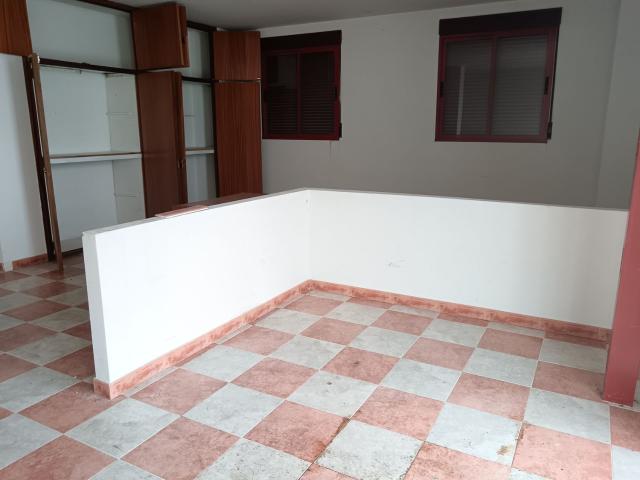 Nave Industrial en venta con 1000 m2, en Valverde del Majano