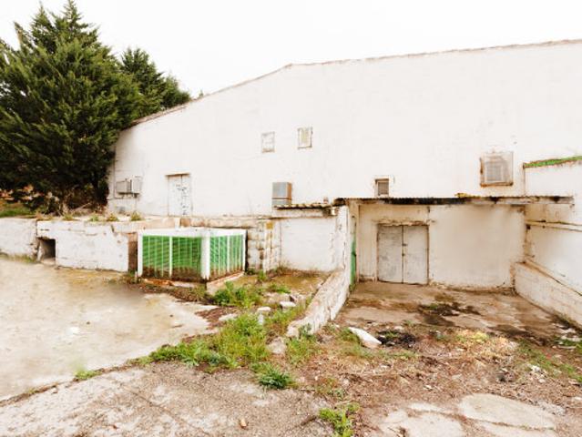 Nave Industrial en venta con 2495 m2, en Autol