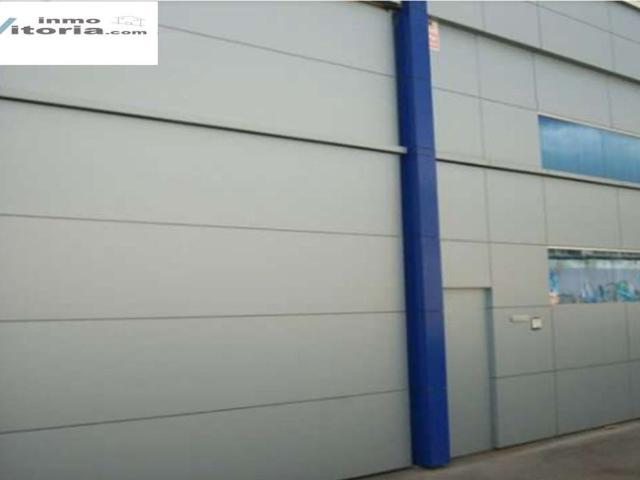 Nave Industrial en venta con 255 m2, en Betoño Vitoria Gasteiz Capital