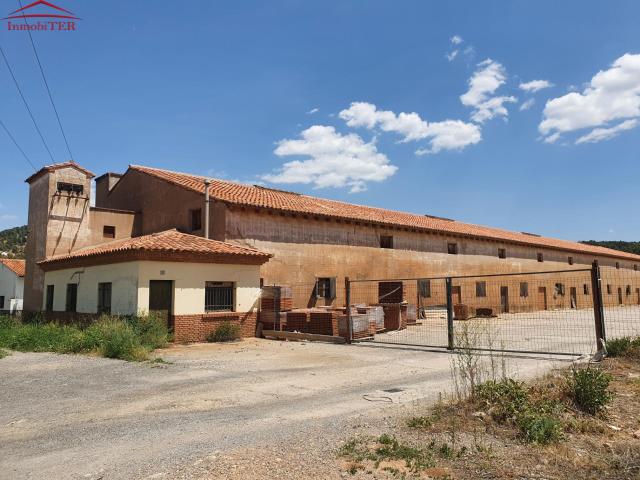 Nave Industrial en venta con 2386 m2, en Pedanías Teruel, San Julián