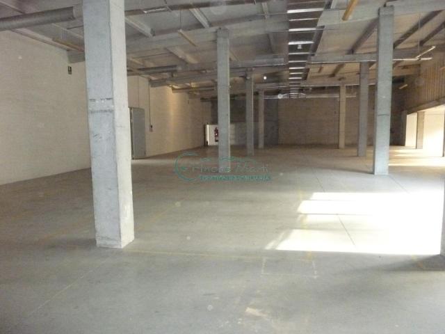 Nave Industrial en venta con 3100 m2, en Valadares Vigo