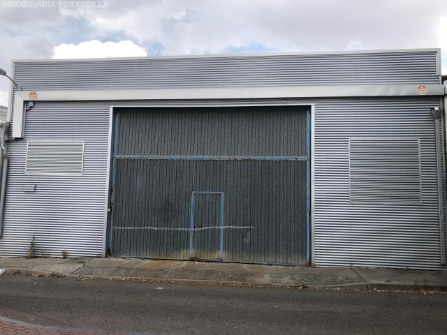 Nave Industrial en venta con 335 m2, en Pajarillos Altos Valladolid