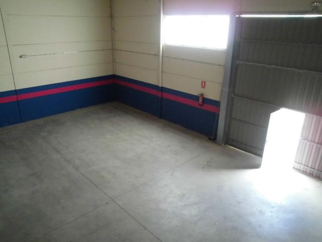 Oficina en venta con 450 m2, 3 dormitorios en Miguelturra