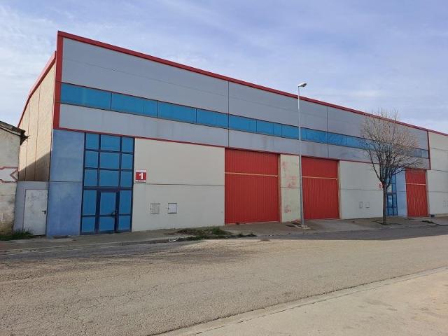 Nave Industrial en venta con 562 m2, en Cintruénigo