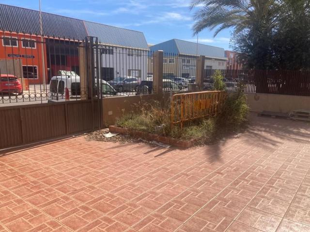 Nave Industrial en venta con 634 m2, en Hondón Cartagena