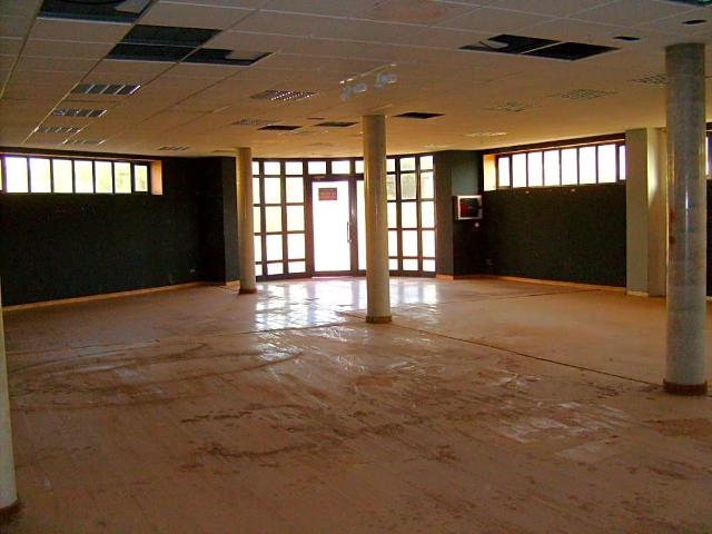 Nave Industrial en venta con 746 m2, en Nájera