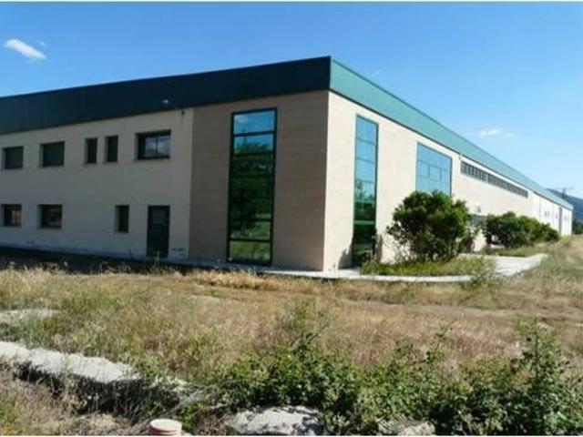 Nave Industrial en venta con 9116 m2, en Hervás